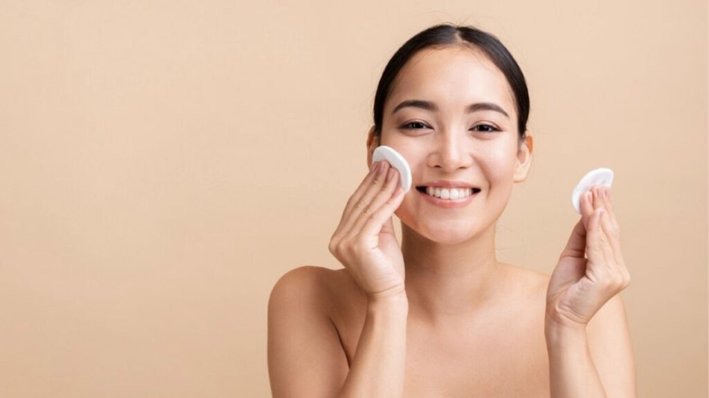 Toner có bắt buộc không và khi nào nên thêm toner vào routine